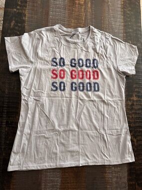 NWOT SO GOOD Logo Short Sleeve T-shirt inspired by the song "Sweet Caroline" XL